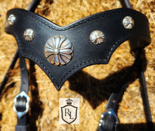 Load image into Gallery viewer, Medieval bridle set