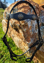 Load image into Gallery viewer, Scalloped celtic bit bridle and breast collar set