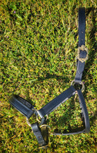 Load image into Gallery viewer, Simple Baroque leather halter