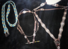 Load image into Gallery viewer, Sapphire/brown floral western set
