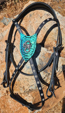 Load image into Gallery viewer, Dragon cross-over bit bridle in colorshifting turquoise
