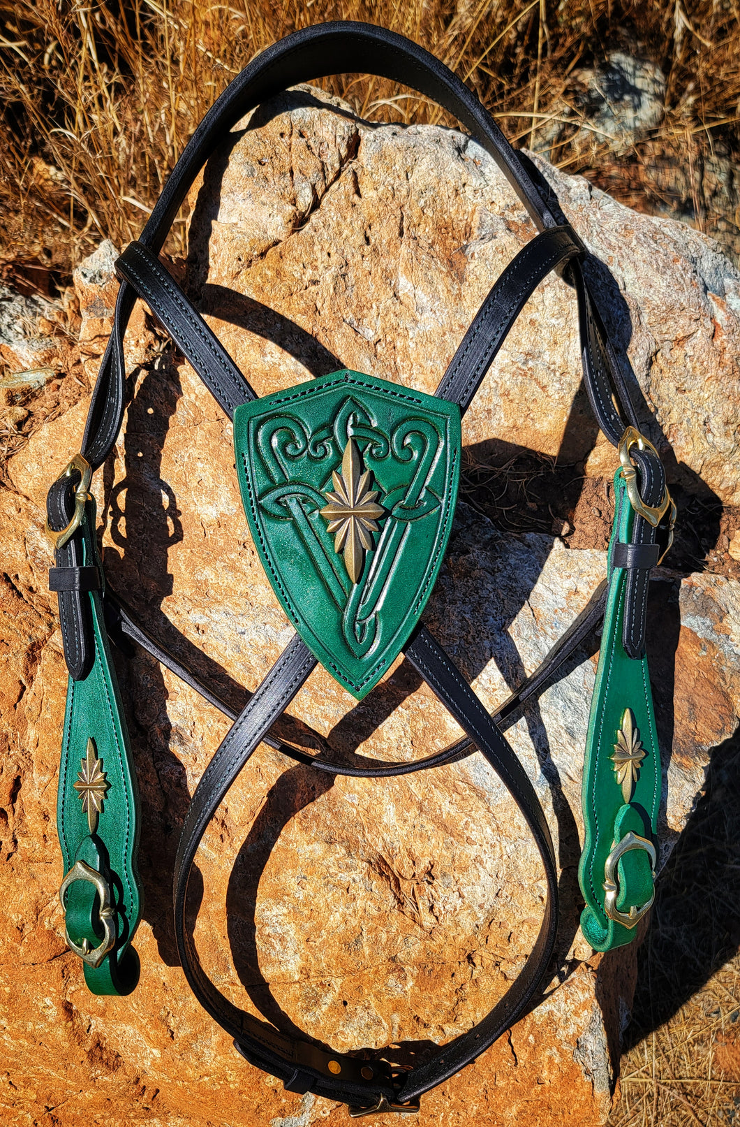 Green and gold warrior cross-over bit bridle and rein set